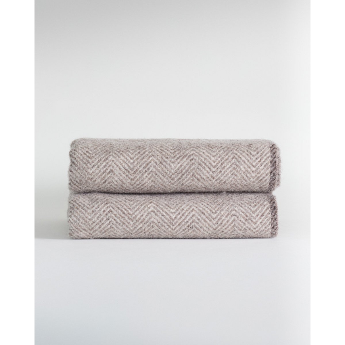 Wool Throw Blanket, Beige – Soft Comfort for Everyday Living
