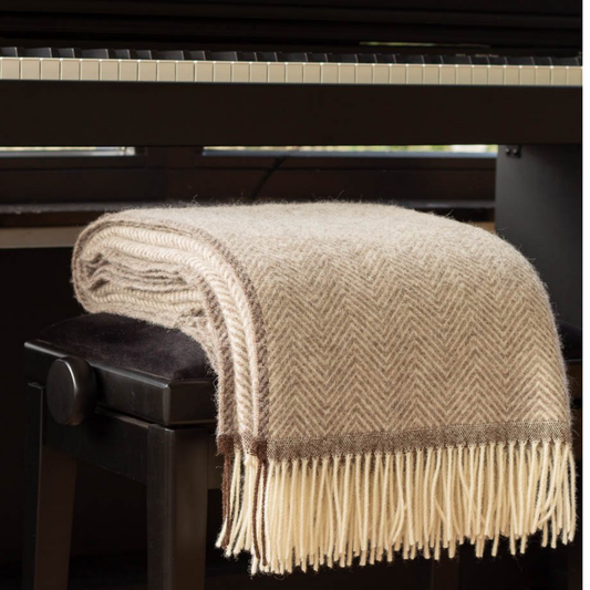 Wool Throw Blanket, Beige – Soft Comfort for Everyday Living